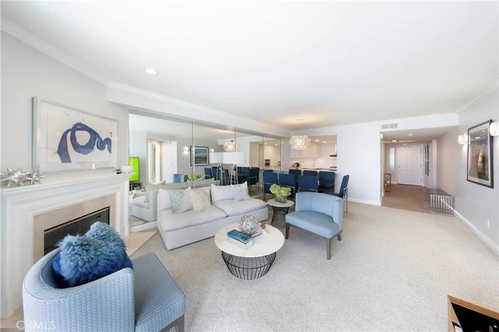 1500 E Ocean Boulevard #206 Long Beach, CA 90802