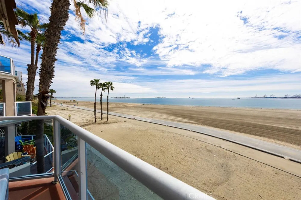 1500 E Ocean Boulevard #206 Long Beach, CA 90802