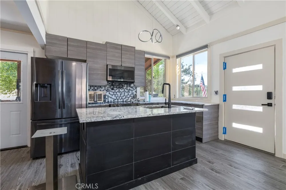 2778 Oak Shores Drive Bradley, CA 93426