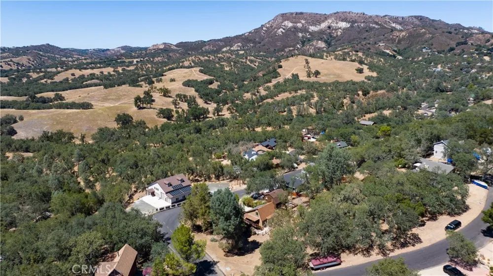 2778 Oak Shores Drive Bradley, CA 93426