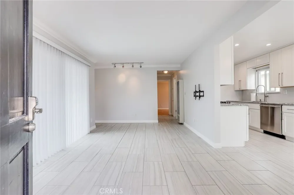 205 13th Street #D Huntington Beach, CA 92648