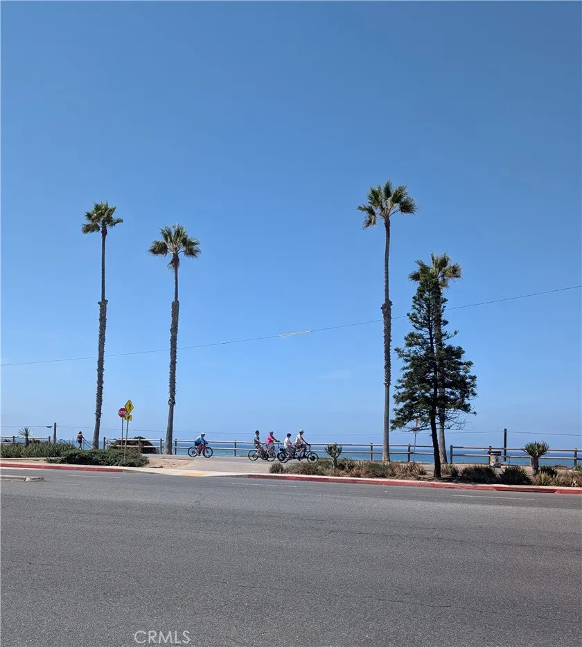 205 13th Street #D Huntington Beach, CA 92648