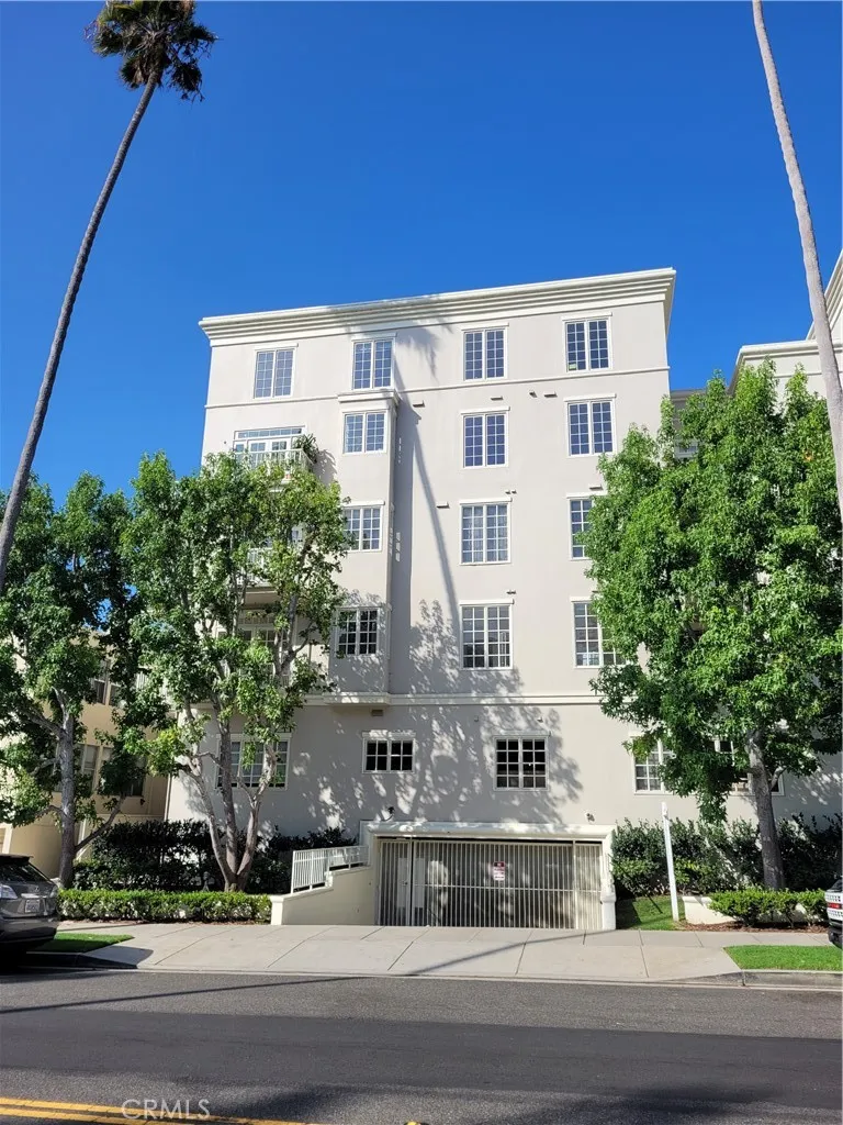 1040 4th #203 Santa Monica, CA 90403