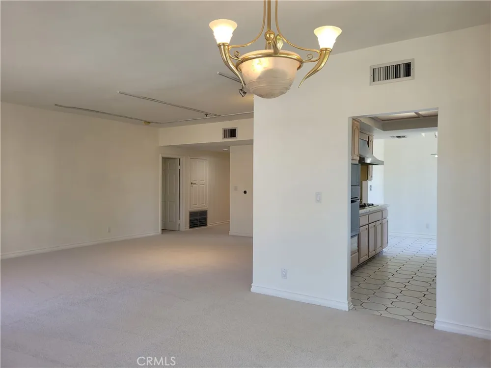 1040 4th #203 Santa Monica, CA 90403