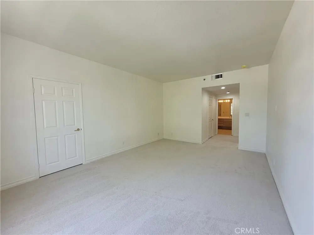 1040 4th #203 Santa Monica, CA 90403