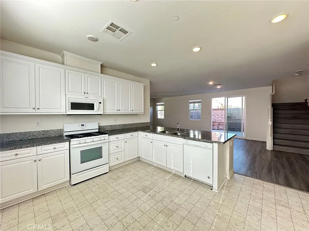 13100 Irisbend Corona, CA 92880