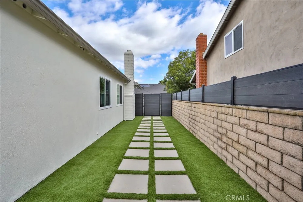26471 Via Cuervo Mission Viejo, CA 92691