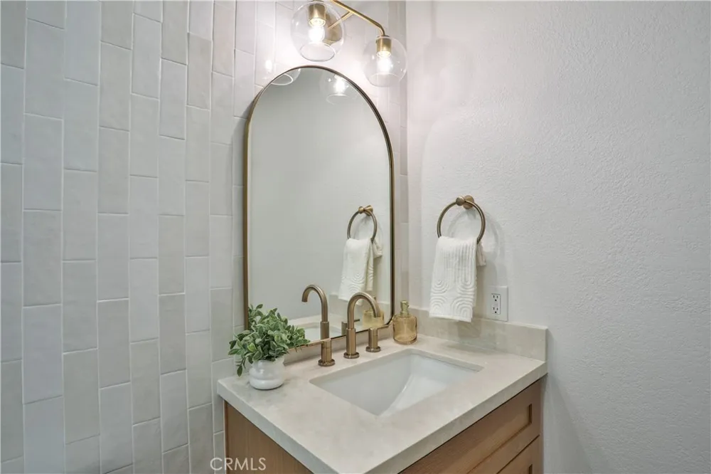 26471 Via Cuervo Mission Viejo, CA 92691