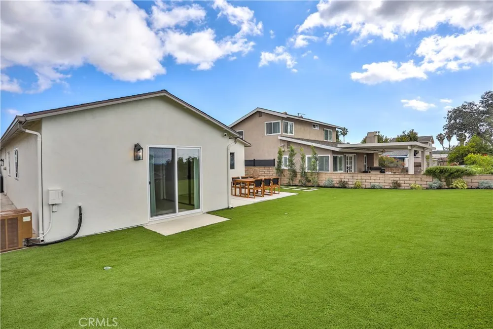 26471 Via Cuervo Mission Viejo, CA 92691