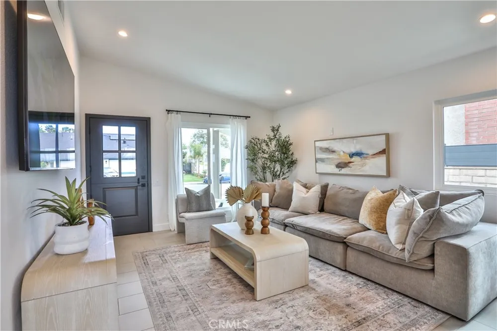 26471 Via Cuervo Mission Viejo, CA 92691
