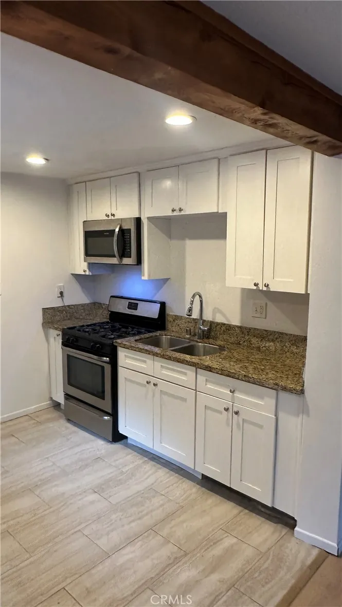 31144 All View Running Springs, CA 92382