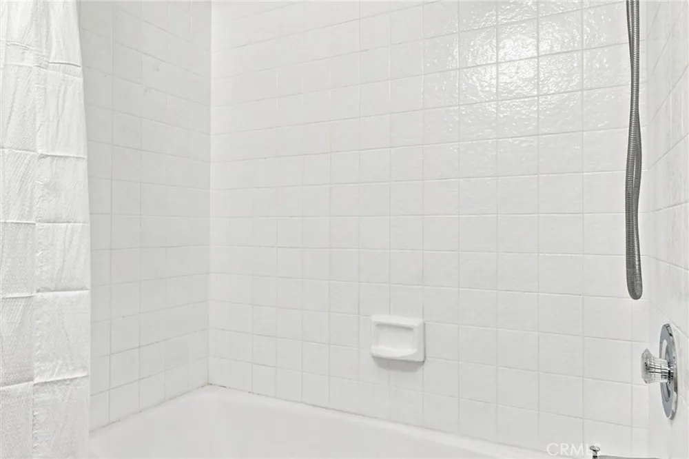 2538 W Macarthur Boulevard ##J Santa Ana, CA 92704