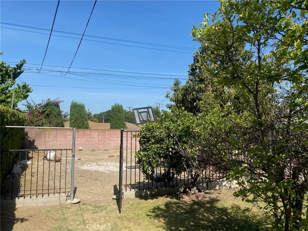 653 Molinar La Puente, CA 91744