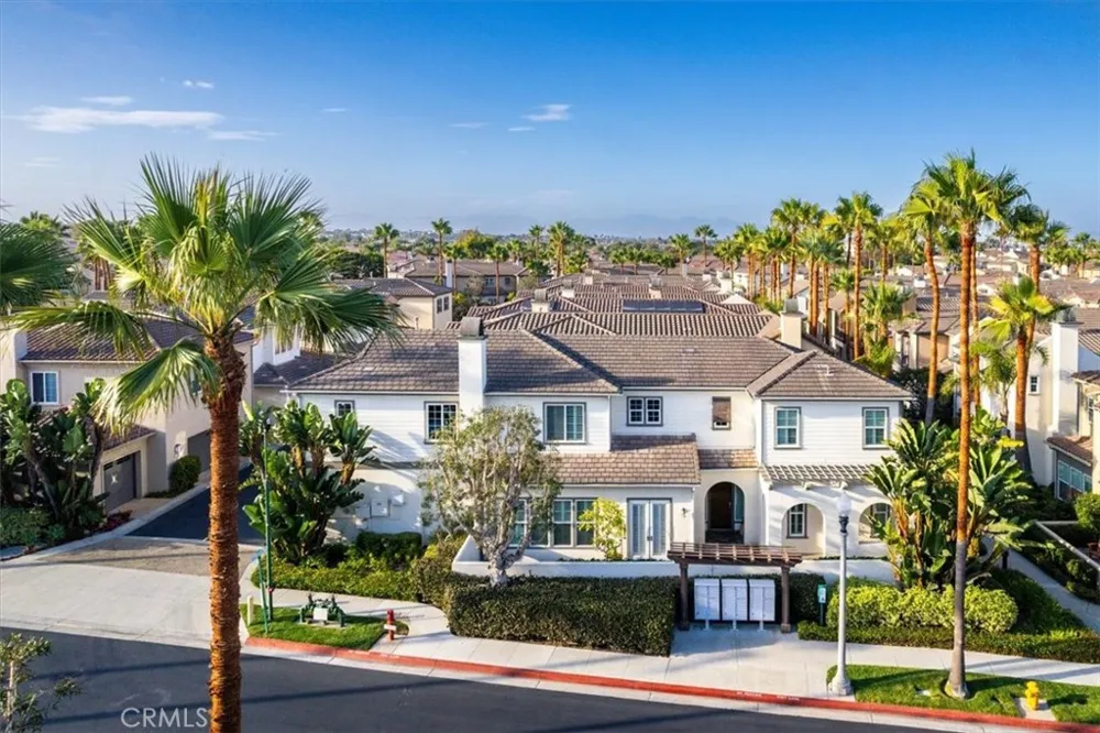 21338 BALERMA LANE Huntington Beach, CA 92648