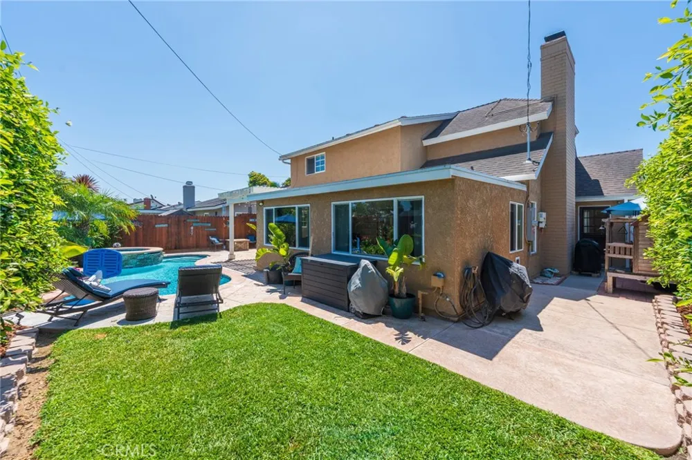 5721 Trinette Garden Grove, CA 92845