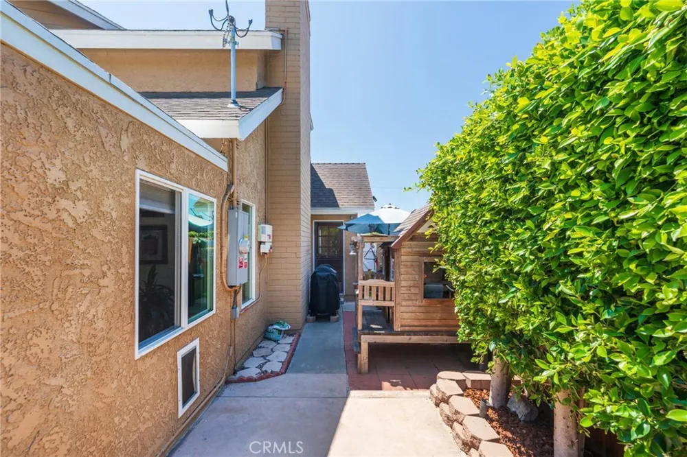 5721 Trinette Garden Grove, CA 92845