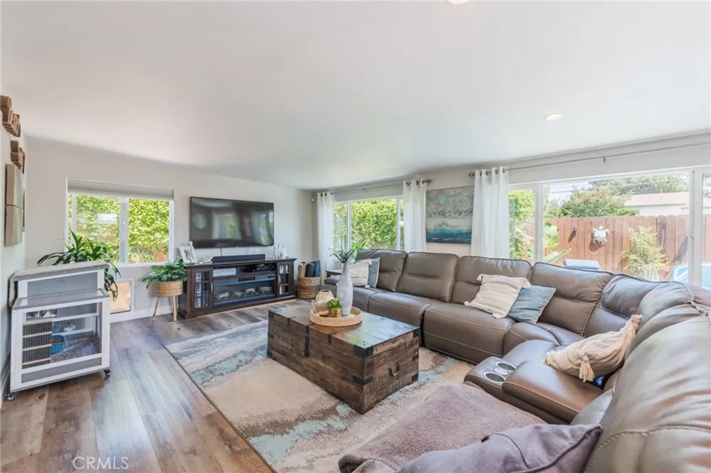 5721 Trinette Garden Grove, CA 92845