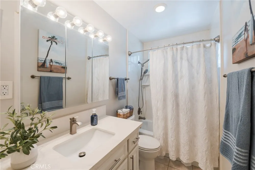 5721 Trinette Garden Grove, CA 92845