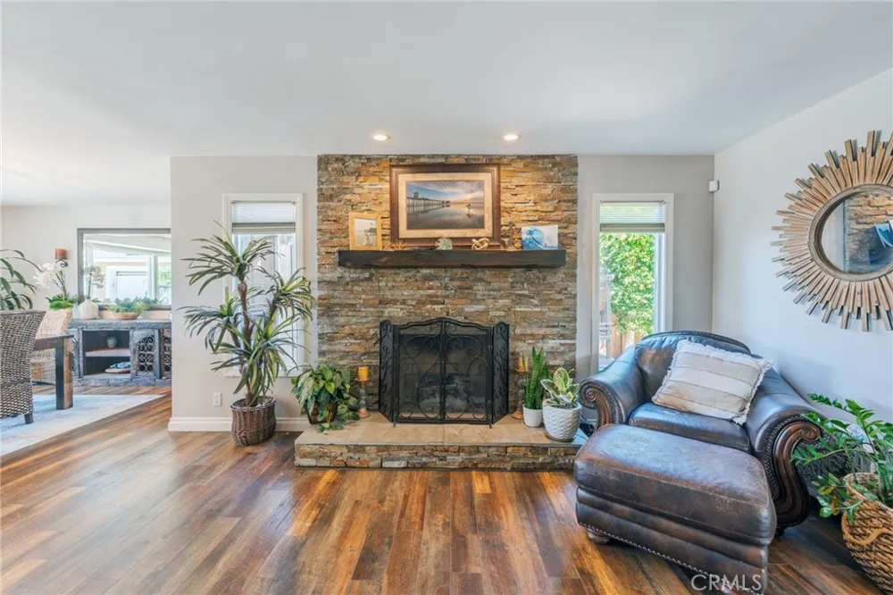 5721 Trinette Garden Grove, CA 92845