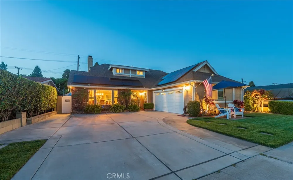 5721 Trinette Garden Grove, CA 92845