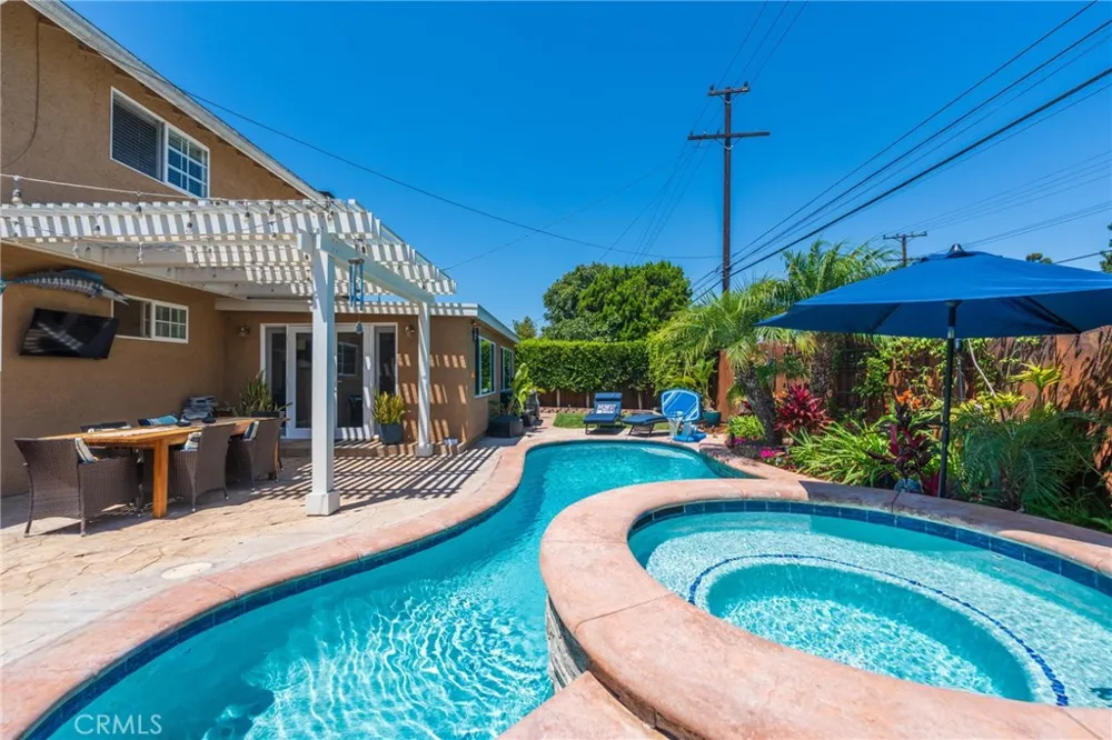 5721 Trinette Garden Grove, CA 92845