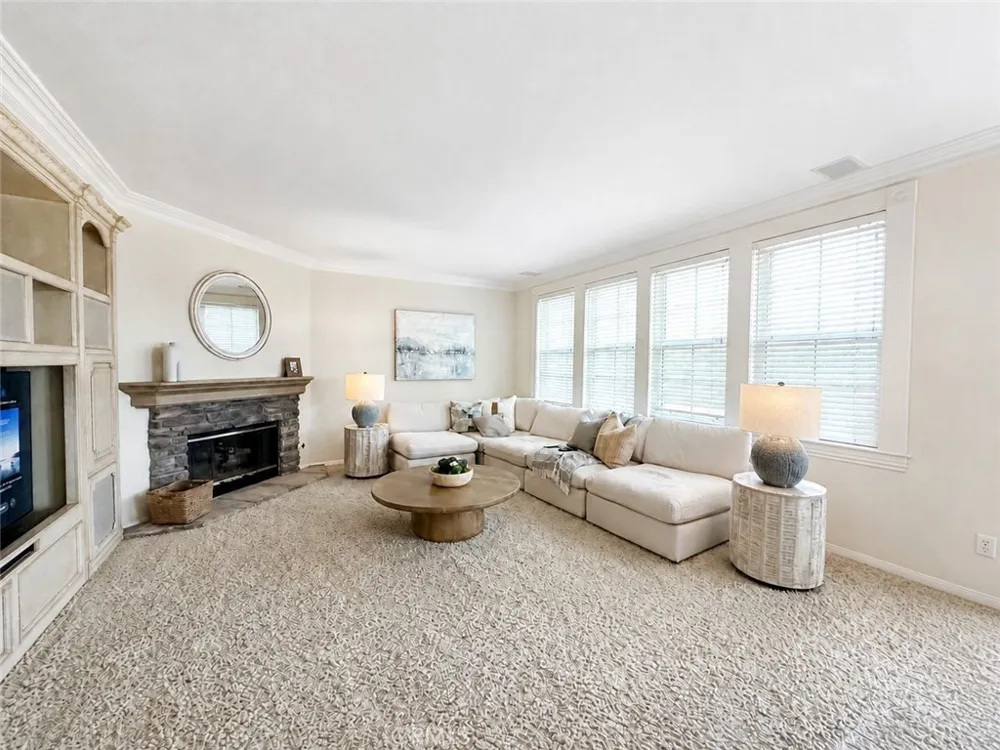 30 Groveside Drive Aliso Viejo, CA 92656