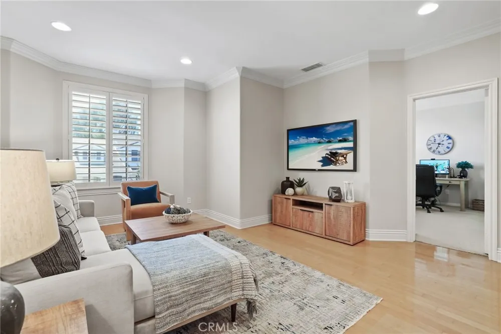 30 Groveside Drive Aliso Viejo, CA 92656
