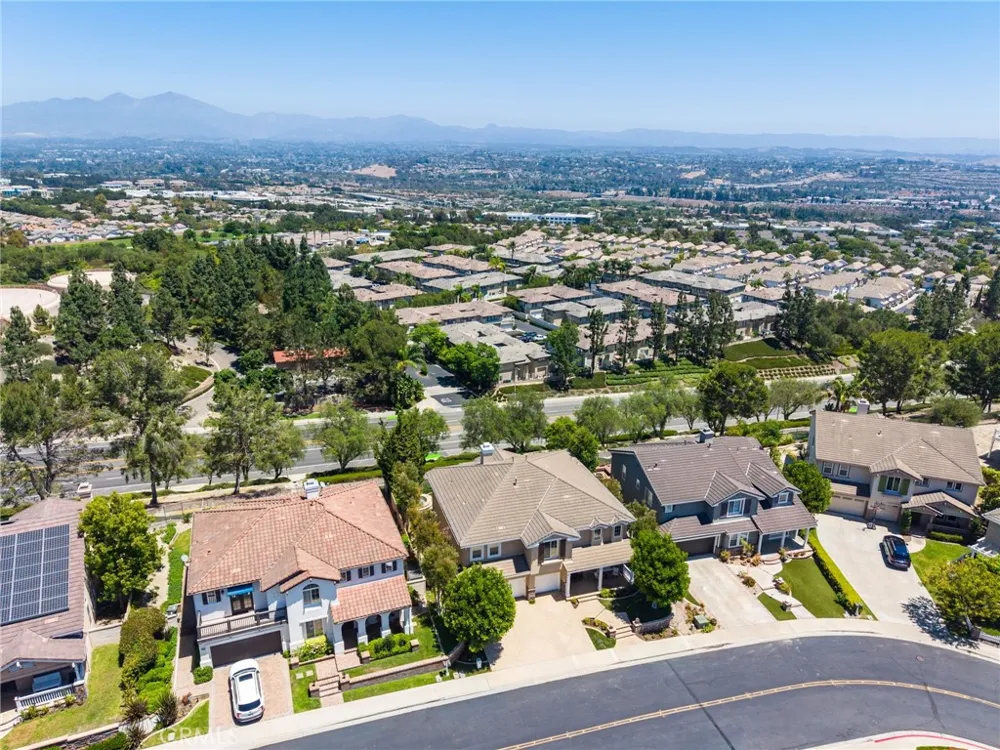 30 Groveside Drive Aliso Viejo, CA 92656