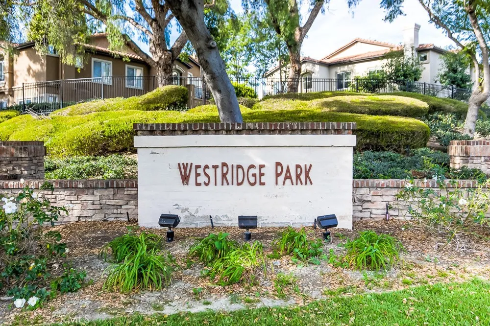 30 Groveside Drive Aliso Viejo, CA 92656