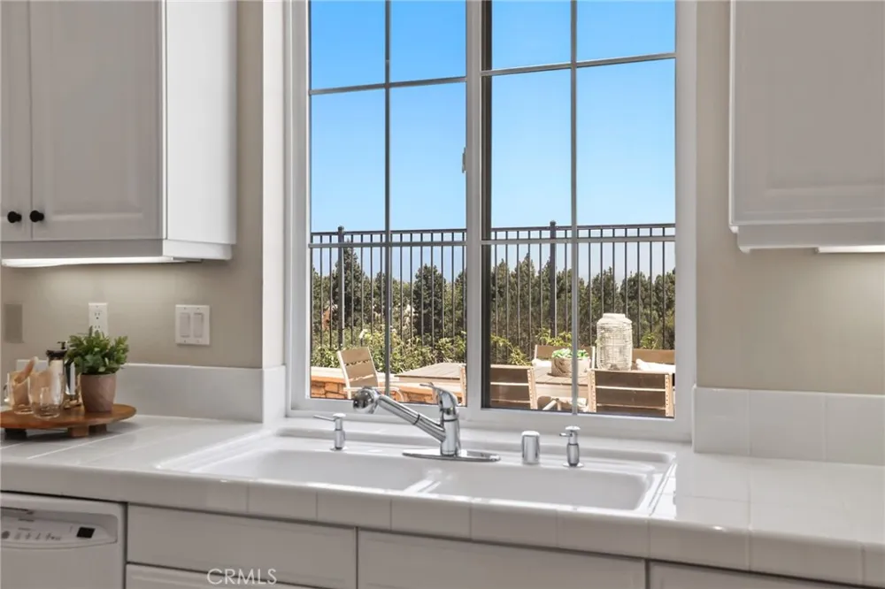 30 Groveside Drive Aliso Viejo, CA 92656