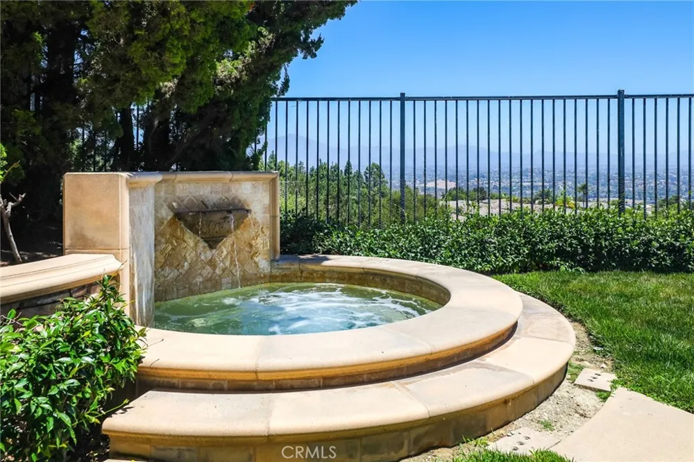30 Groveside Drive Aliso Viejo, CA 92656