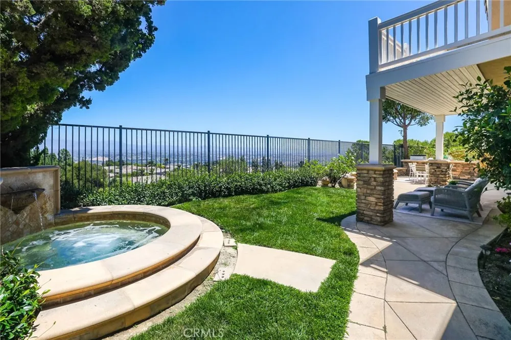 30 Groveside Drive Aliso Viejo, CA 92656