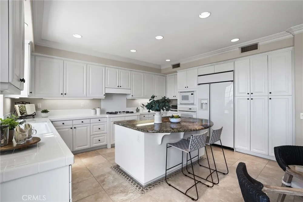 30 Groveside Drive Aliso Viejo, CA 92656