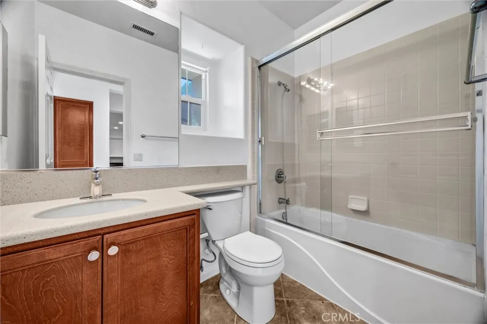 231 Lonetree Irvine, CA 92603