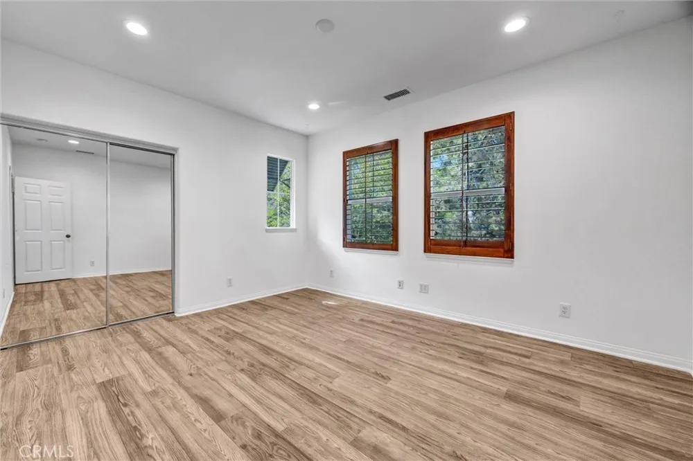 231 Lonetree Irvine, CA 92603
