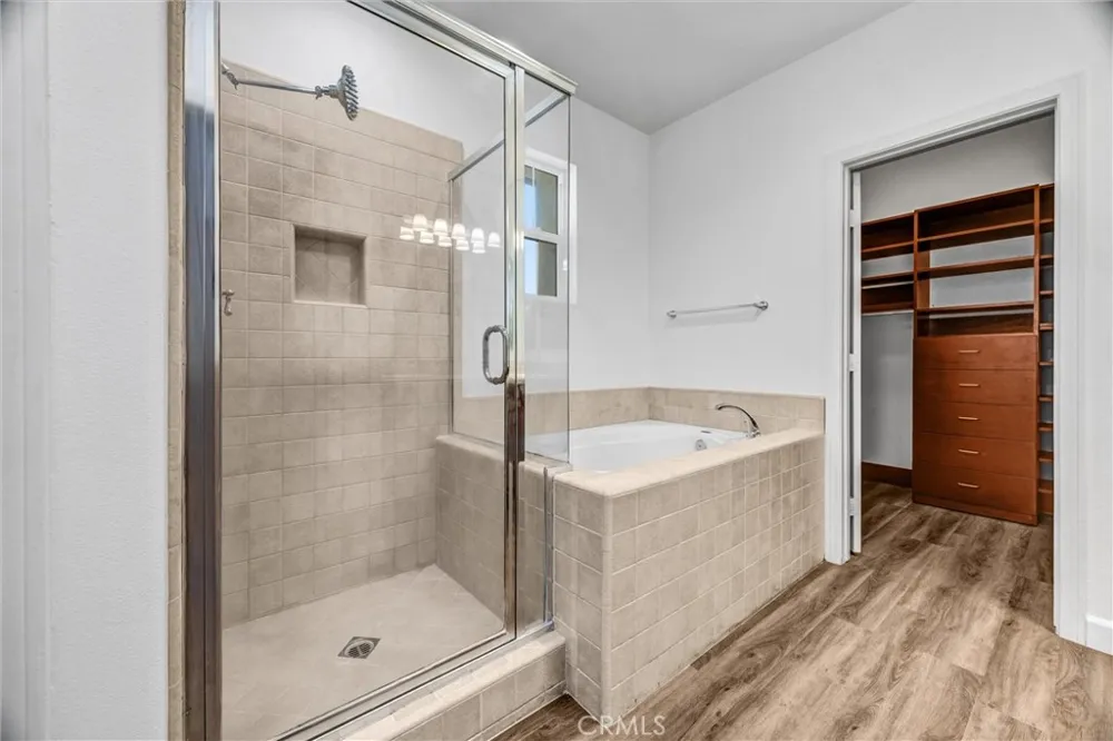 231 Lonetree Irvine, CA 92603