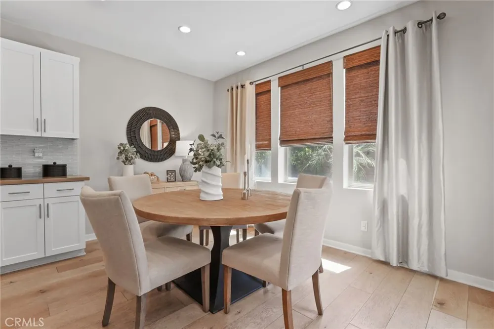 33 Fuchsia Lake Forest, CA 92630