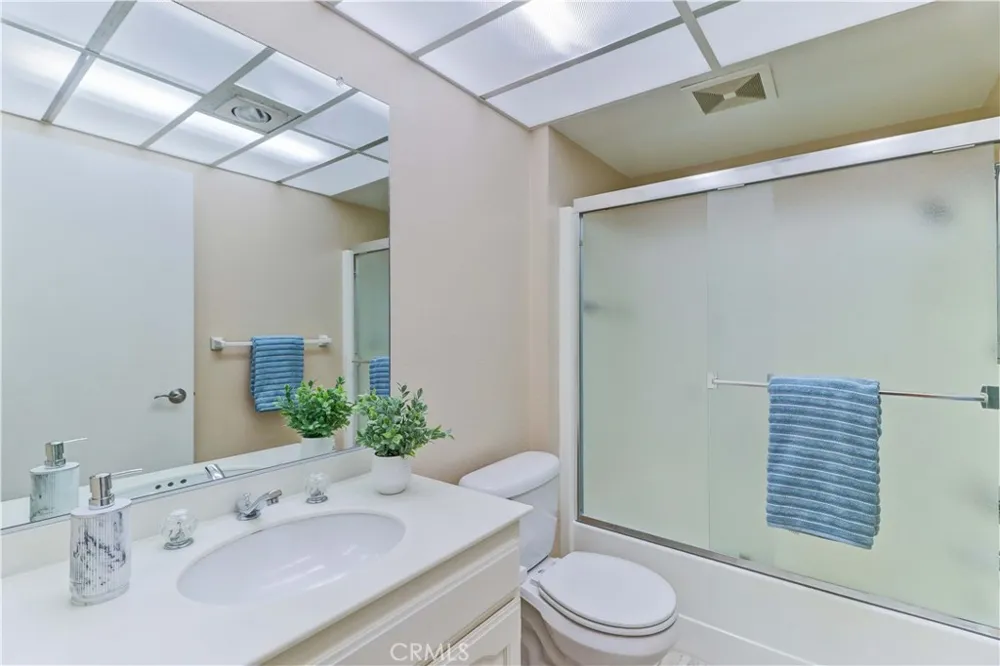 3500 Bahia Blanca W #3B Laguna Woods, CA 92637