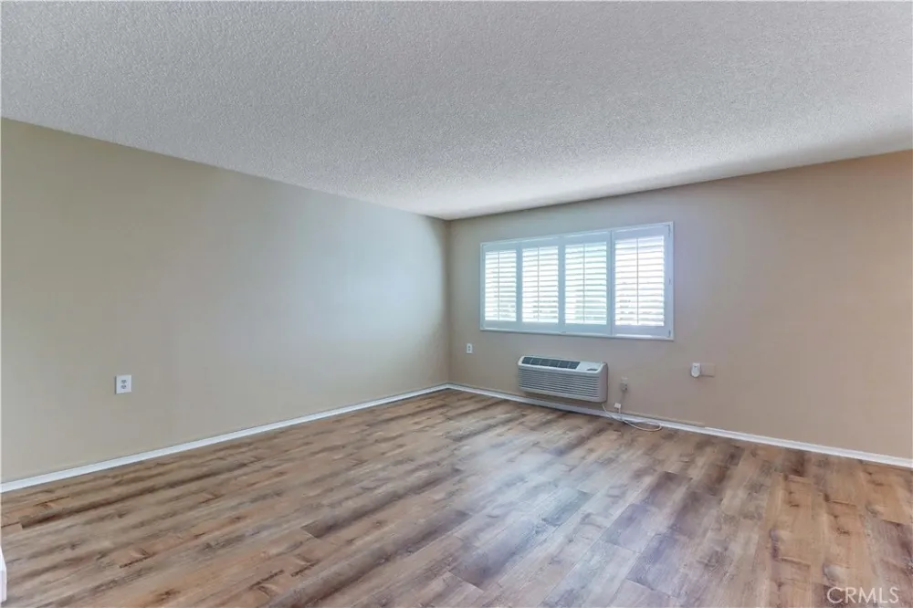 3500 Bahia Blanca W #3B Laguna Woods, CA 92637