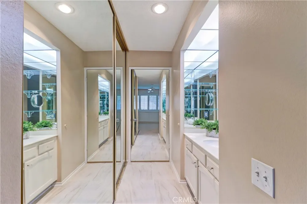 3500 Bahia Blanca W #3B Laguna Woods, CA 92637
