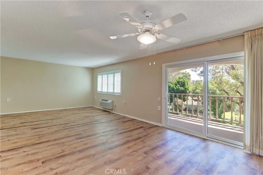 3500 Bahia Blanca W #3B Laguna Woods, CA 92637