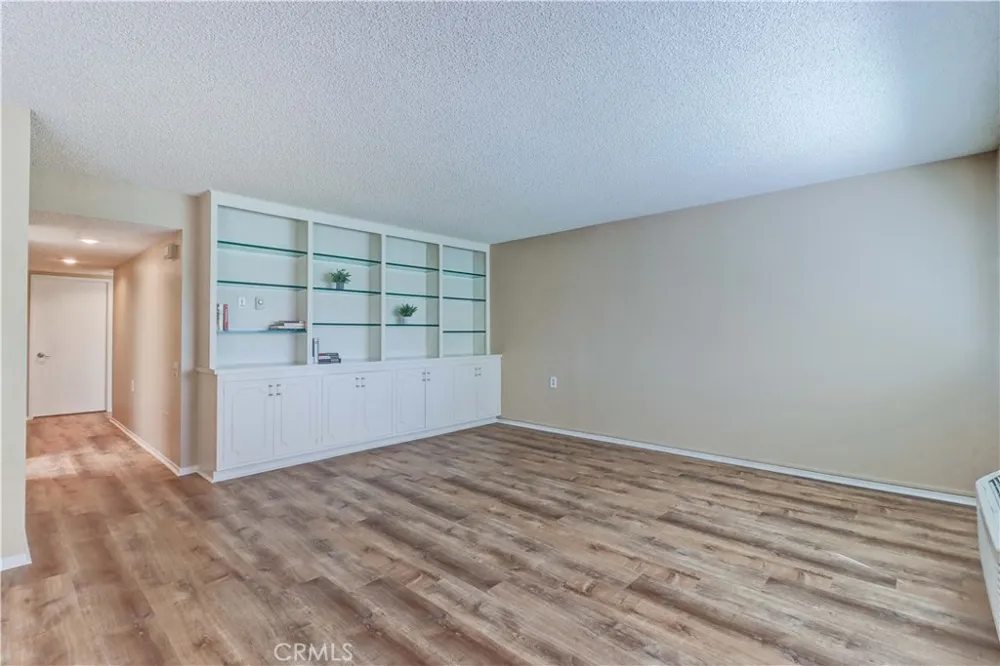 3500 Bahia Blanca W #3B Laguna Woods, CA 92637