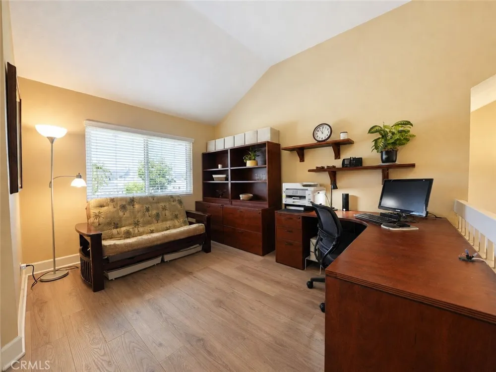 35 Pepperwood Aliso Viejo, CA 92656