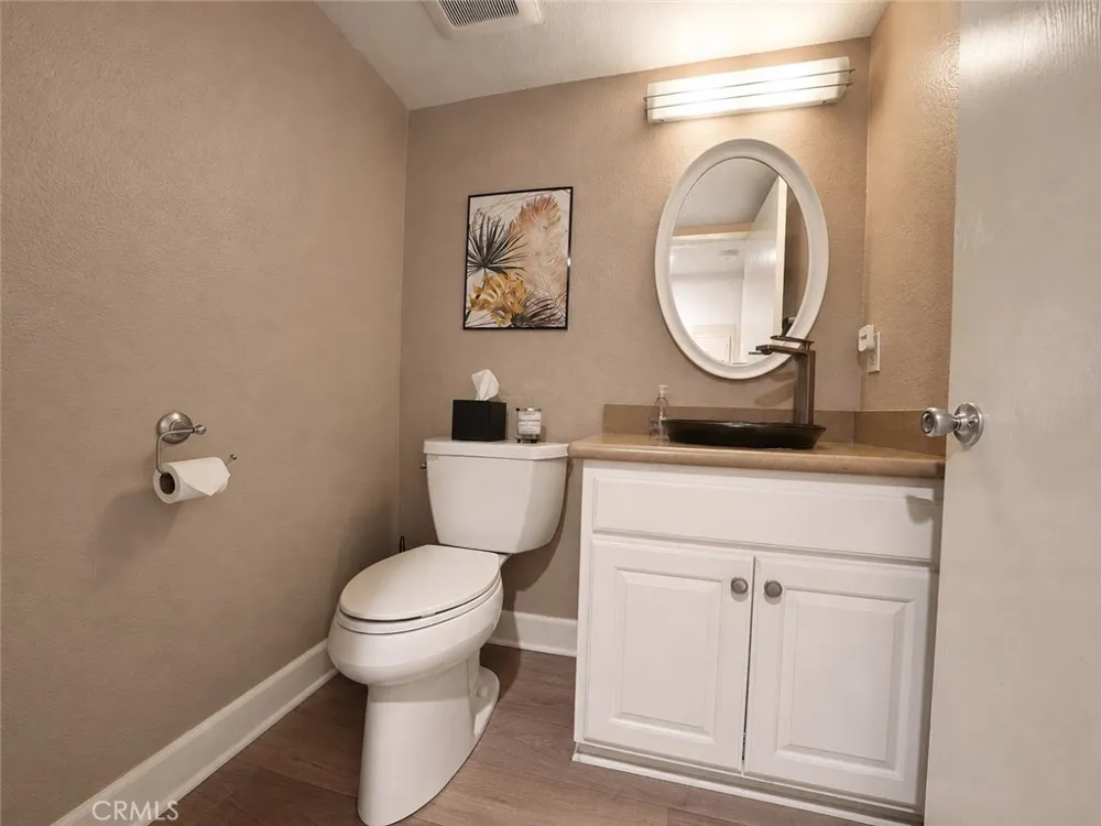 35 Pepperwood Aliso Viejo, CA 92656
