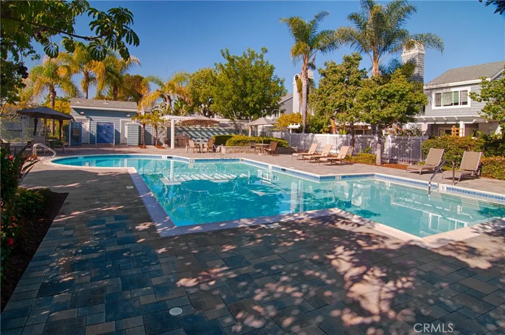 35 Pepperwood Aliso Viejo, CA 92656