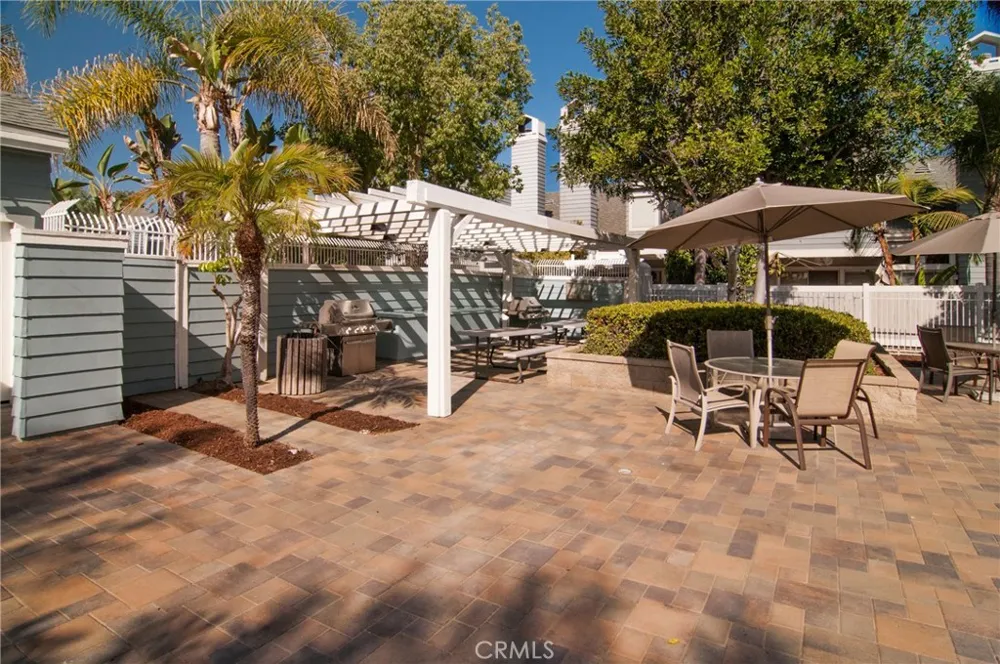 35 Pepperwood Aliso Viejo, CA 92656