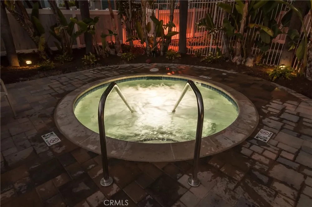 35 Pepperwood Aliso Viejo, CA 92656