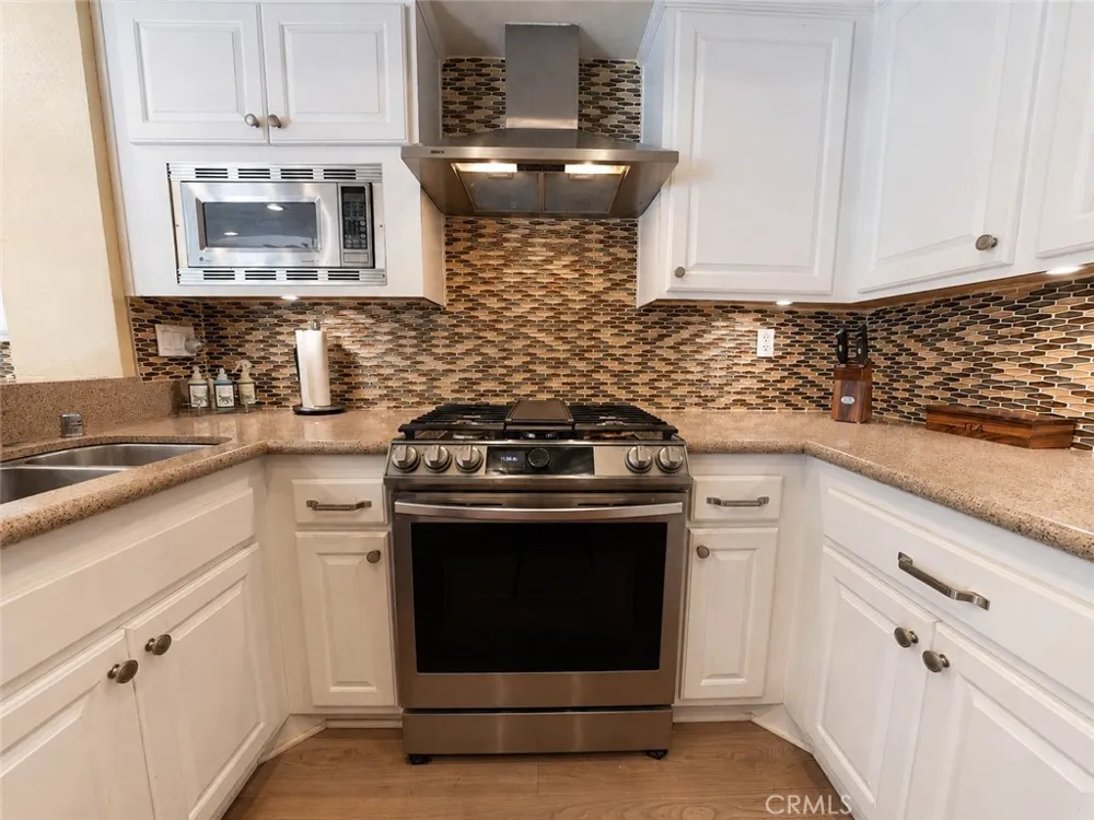 35 Pepperwood Aliso Viejo, CA 92656