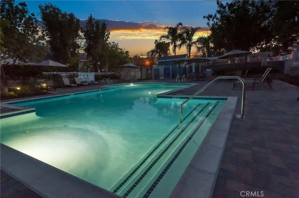 35 Pepperwood Aliso Viejo, CA 92656