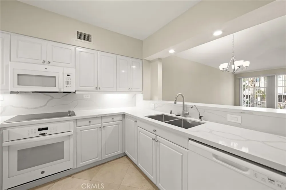 25442 Sea Bluffs #302 Dana Point, CA 92629